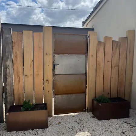 Location De Caractere 2 A 4 Pers Avec Un Acces Piscine 2h Par Jour * Saint-Lieux-les-Lavaur